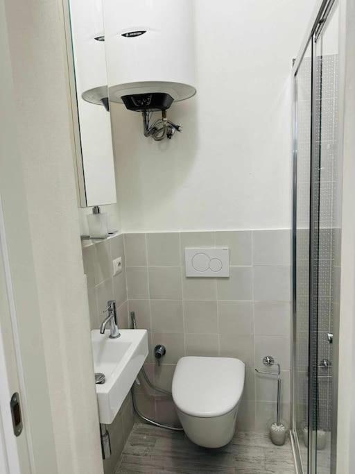 Apartamento La Casina Sull'Arno Florencia Exterior foto